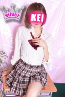けい